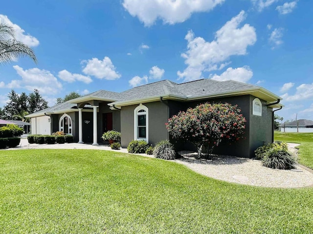 1036 Greenway Ter, Sebring, FL 33876 - single story home featuring an attached garage, stucco siding, and a front yard