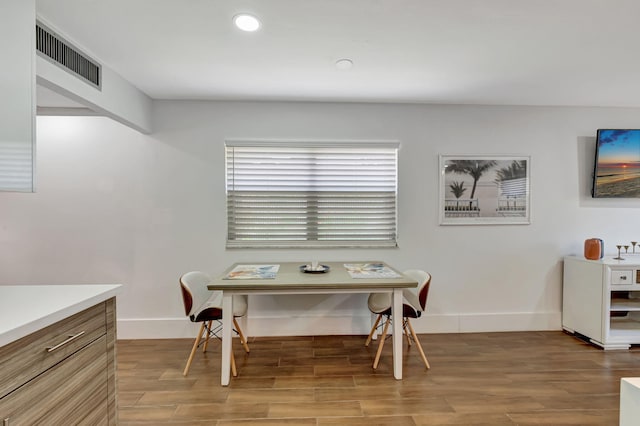187 Seville H, Delray Beach, FL 33446 - dining area with wood finished floors, baseboards, and recessed lighting
