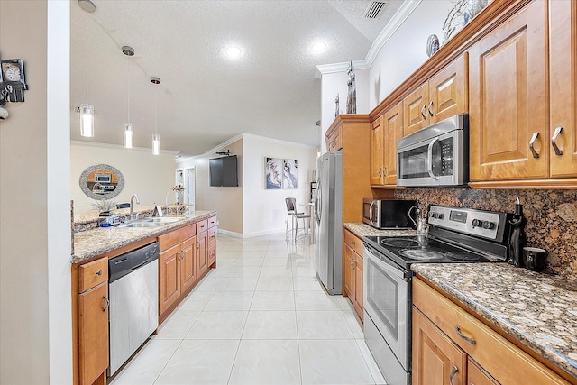 2326 NW 96th Way, Coral Springs, FL 33065 - kitchen with stainless steel appliances, a sink, crown molding, tasteful backsplash, and a textured ceiling