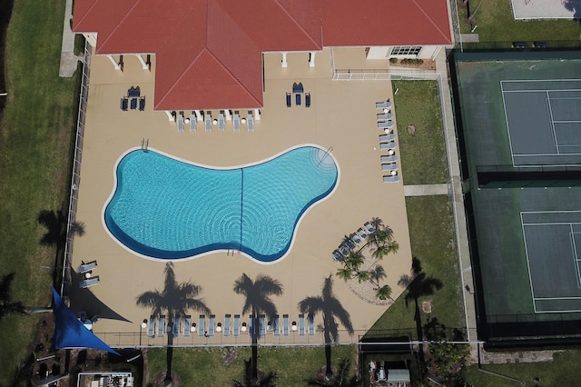 5704 Spanish River Rd, Fort Pierce, FL 34951 - view of subject property with a pool