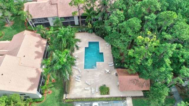 5800 Coach House Cir Unit B, Boca Raton, FL 33486 - view from above of property with a pool area
