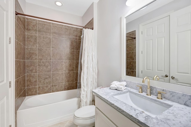 8271 Canopy Ter, Parkland, FL 33076 - full bath with vanity, shower / bath combo with shower curtain, and toilet