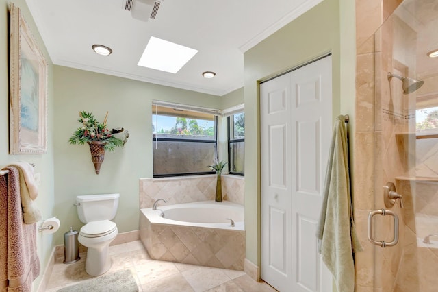15385 Cedar Bluff Pl, Wellington, FL 33414 - bathroom featuring a skylight, toilet, crown molding, plenty of natural light, and a garden tub