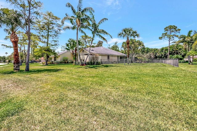 15385 Cedar Bluff Pl, Wellington, FL 33414 - view of yard
