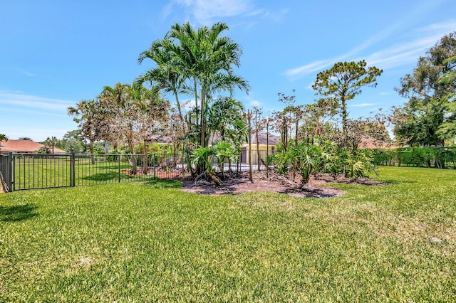 15385 Cedar Bluff Pl, Wellington, FL 33414 - view of yard