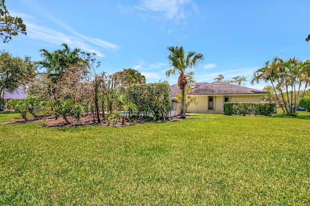 15385 Cedar Bluff Pl, Wellington, FL 33414 - view of green lawn