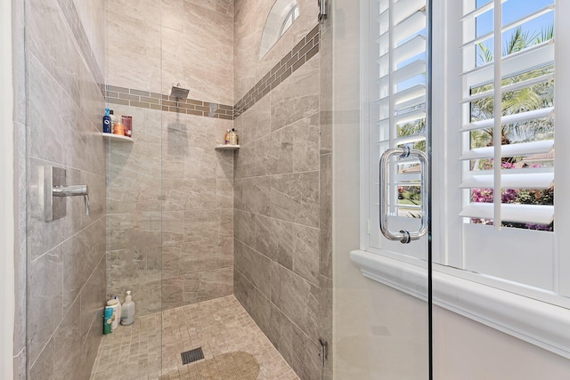 220 Carina Dr, Jupiter, FL 33478 - bathroom with a tile shower