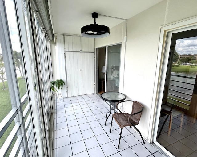 3026 Lincoln B 3026, Boca Raton, FL 33434 - sunroom / solarium with plenty of natural light