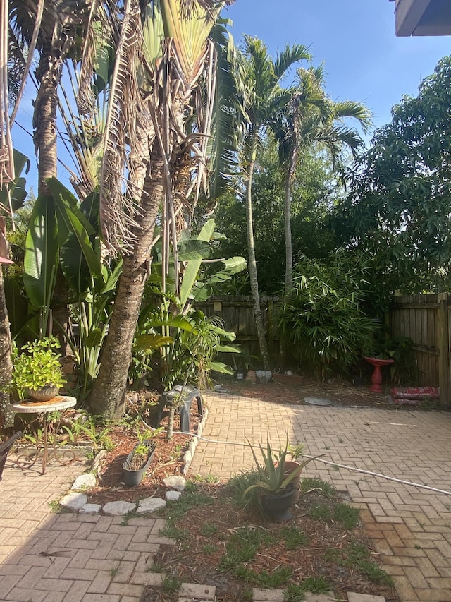 3093 SW Berry Ave, Palm City, FL 34990 - view of patio / terrace
