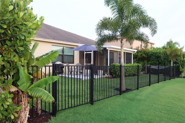 1095 N Verona Trace Dr, Vero Beach, FL 32966 - view of front facade featuring stucco siding