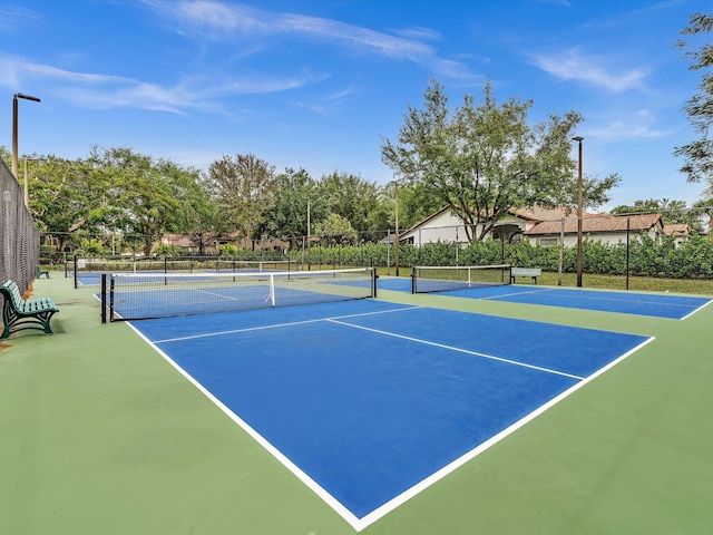 18458 Via Di Sorrento, Boca Raton, FL 33496 - view of tennis court featuring community basketball court