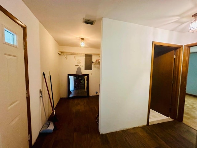 15255 NW 260th St, Okeechobee, FL 34972 - hall featuring wood finished floors