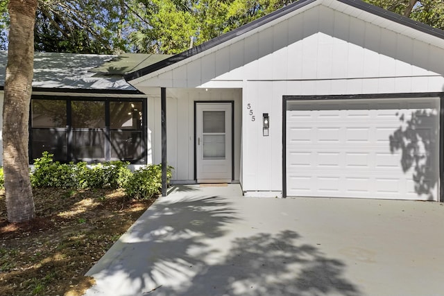 555 Benedictine Ter, Sebastian, FL 32958 - single story home with concrete driveway and a garage
