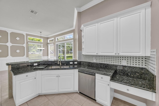 198 Magnolia Lakes Blvd, Port Saint Lucie, FL 34986 - kitchen featuring dishwasher, ornamental molding, a sink, a peninsula, and white cabinets
