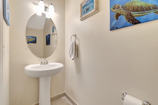 5014 Manchia Dr, Lake Worth, FL 33463 - bathroom featuring baseboards