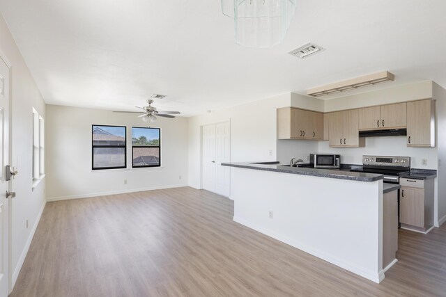 633 Centre Ct SW Unit 202, Vero Beach, FL 32962