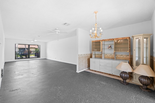 4657 Greentree Pl Unit A, Boynton Beach, FL 33436 - unfurnished living room with a chandelier and ceiling fan