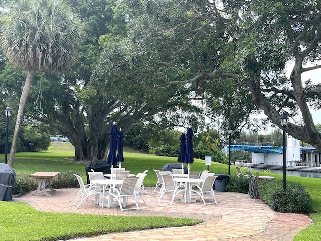 308 Golfview Rd Unit 107, North Palm Beach, FL 33408 - view of patio / terrace