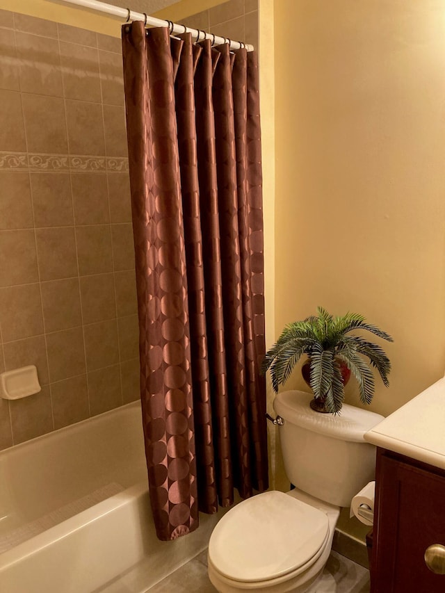1428 W Wickham C Cir Unit C, Delray Beach, FL 33445 - full bath featuring toilet, vanity, and shower / bath combo with shower curtain