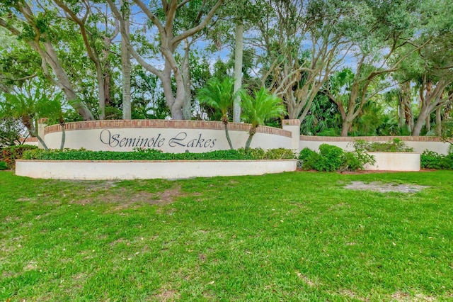 212 River Bluff Ln, Royal Palm Beach, FL 33411 - community / neighborhood sign with a lawn