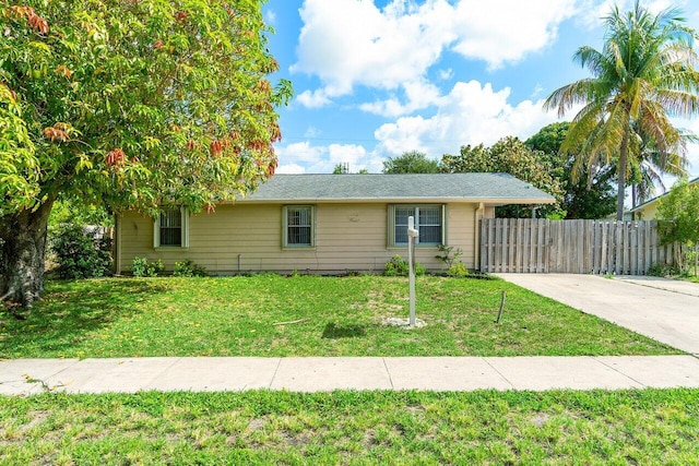 1441 W Hardee St, Lantana, FL 33462 - ranch-style home featuring concrete driveway