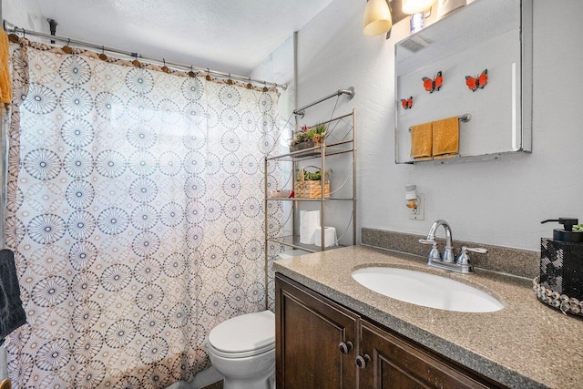 1441 W Hardee St, Lantana, FL 33462 - full bathroom with vanity, toilet, and a shower with shower curtain