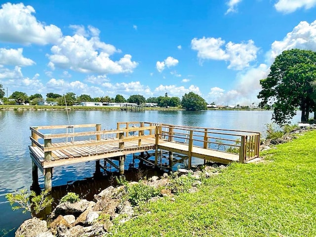 2657 River Rd, Moore Haven, FL 33471 - dock with a water view