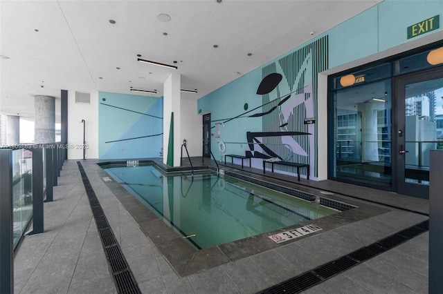 398 NE 5th St Unit 2503, Miami, FL 33132 - view of indoor community pool