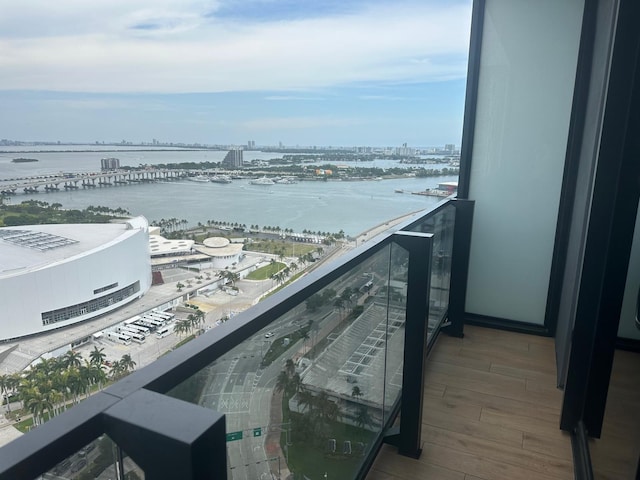 398 NE 5th St Unit 2503, Miami, FL 33132 - balcony featuring a view of city and a water view