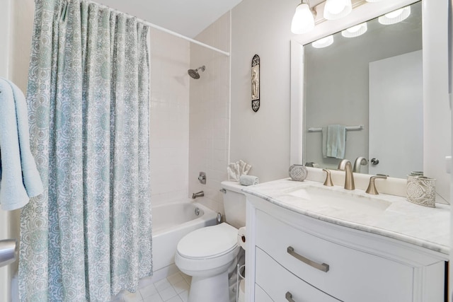 5890 Sugar Palm Ct Unit E, Delray Beach, FL 33484 - full bathroom featuring toilet, vanity, shower / tub combo with curtain, and tile patterned floors