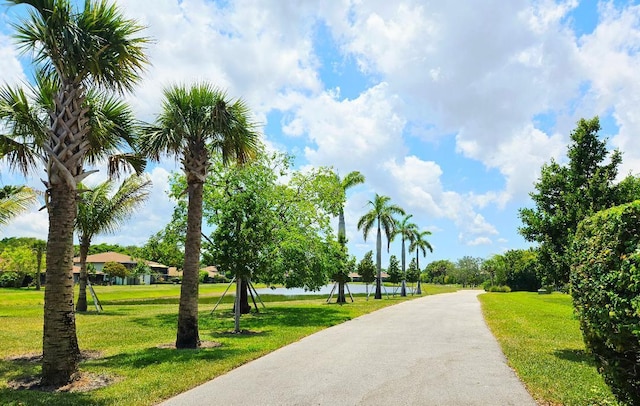 5890 Sugar Palm Ct Unit E, Delray Beach, FL 33484 - view of community with a yard