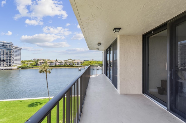 899 Jeffery St Unit 414, Boca Raton, FL 33487 - balcony featuring a water view