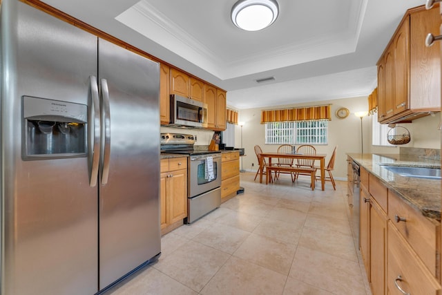 8858 SW 8th St, Boca Raton, FL 33433 - ranch-style house featuring an attached garage, stucco siding, driveway, and a front lawn