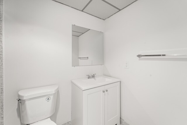 938 Normandy T 938, Delray Beach, FL 33484 - half bathroom with vanity and toilet