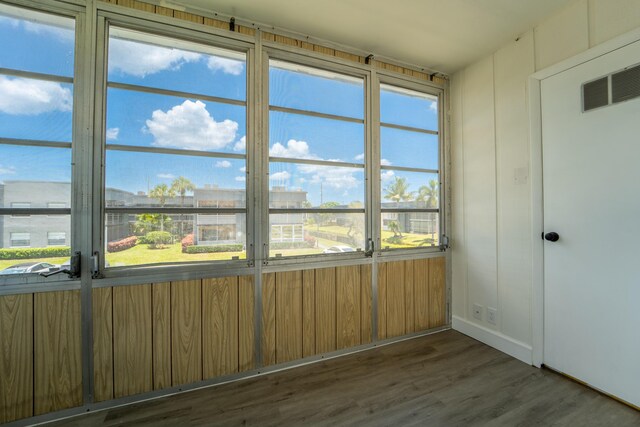 938 Normandy T 938, Delray Beach, FL 33484 - unfurnished sunroom featuring healthy amount of natural light