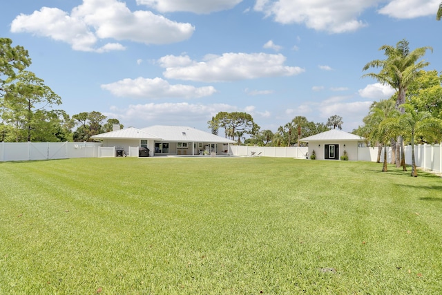 386 NE Ficus Ter, Jensen Beach, FL 34957 - view of yard