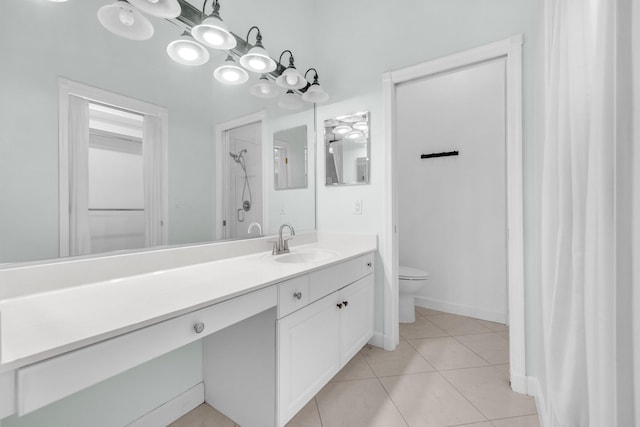 10125 N Military Trl, Palm Beach Gardens, FL 33410 - full bath featuring a shower with curtain, vanity, toilet, tile patterned floors, and baseboards