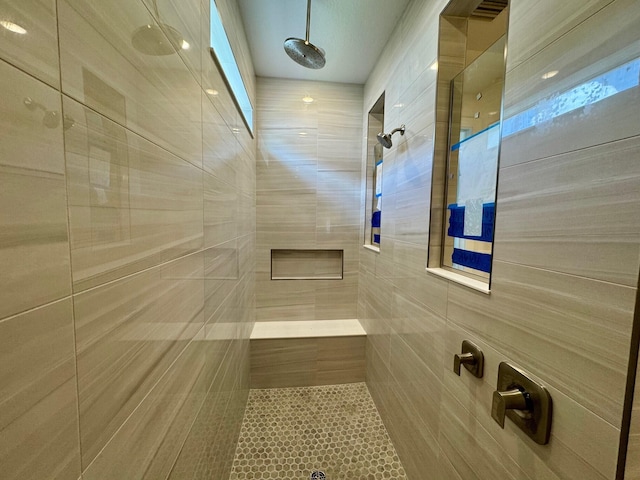 10742 Stellar Cir Unit 11, Palm Beach Gardens, FL 33412 - bathroom featuring tiled shower