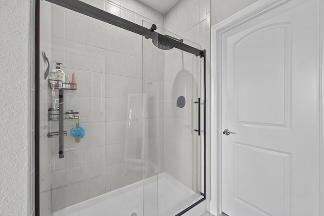 4515 San Fratello Cir, Lake Worth, FL 33467 - full bath featuring a shower stall