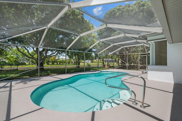 2707 SE Rawlings Rd, Port Saint Lucie, FL 34952 - outdoor pool with a patio and a lanai
