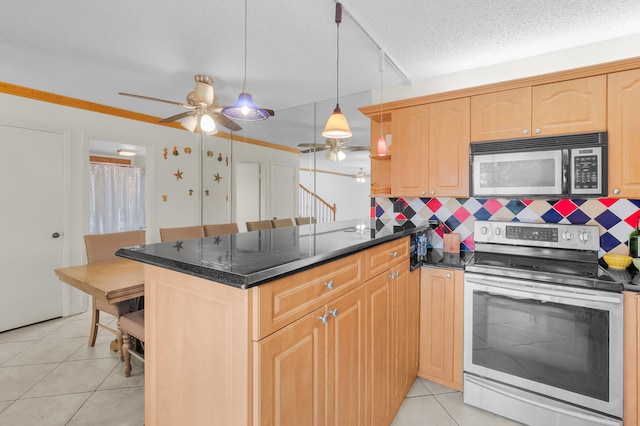 2883 SW 22nd Cir E Unit 51A, Delray Beach, FL 33445 - kitchen featuring stainless steel electric stove, light tile patterned floors, light brown cabinetry, a ceiling fan, and a peninsula