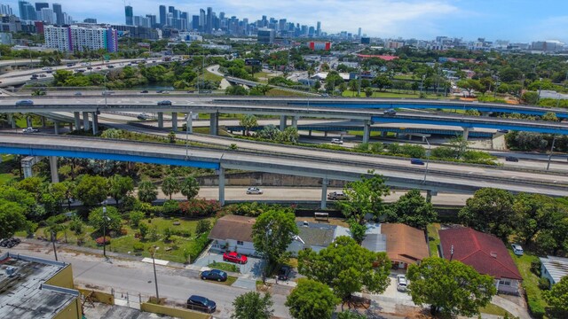 736 NW 41st St, Miami, FL 33127