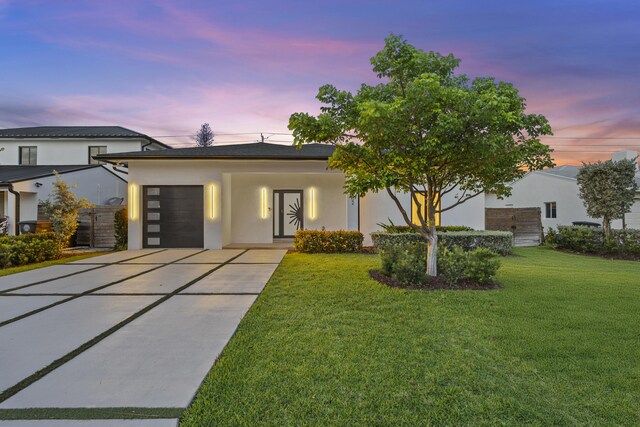 7802 Martin Ave, West Palm Beach, FL 33405 - fenced backyard featuring a patio area, outdoor lounge area, and ceiling fan