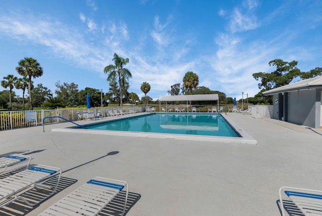 6699 NW 2nd Ave Unit 109, Boca Raton, FL 33487 - community pool with a patio