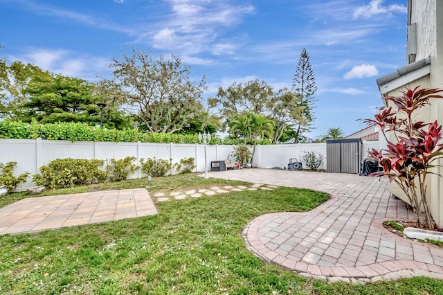 22360 Overture Cir, Boca Raton, FL 33428 - view of yard with a patio