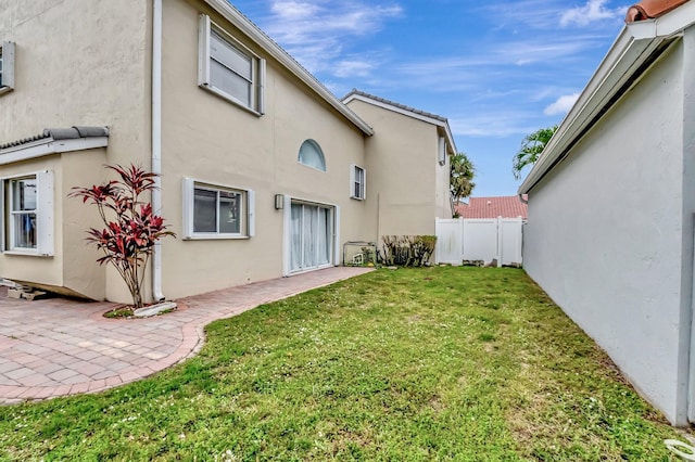 22360 Overture Cir, Boca Raton, FL 33428 - view of yard with a patio area