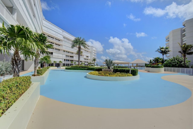3546 S Ocean Blvd Unit 203, South Palm Beach, FL 33480 - view of pool