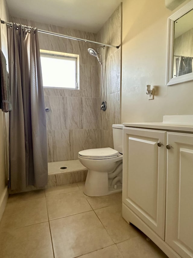 2842 Crosley Dr W Unit B, West Palm Beach, FL 33415 - full bath with toilet, tile patterned floors, and tiled shower