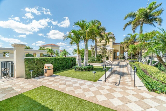 701 S Olive Ave Unit 923, West Palm Beach, FL 33401 - view of home's community with a lawn