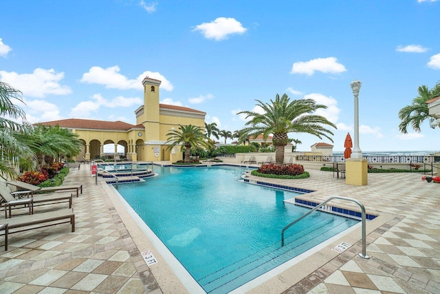 701 S Olive Ave Unit 923, West Palm Beach, FL 33401 - community pool with a patio area
